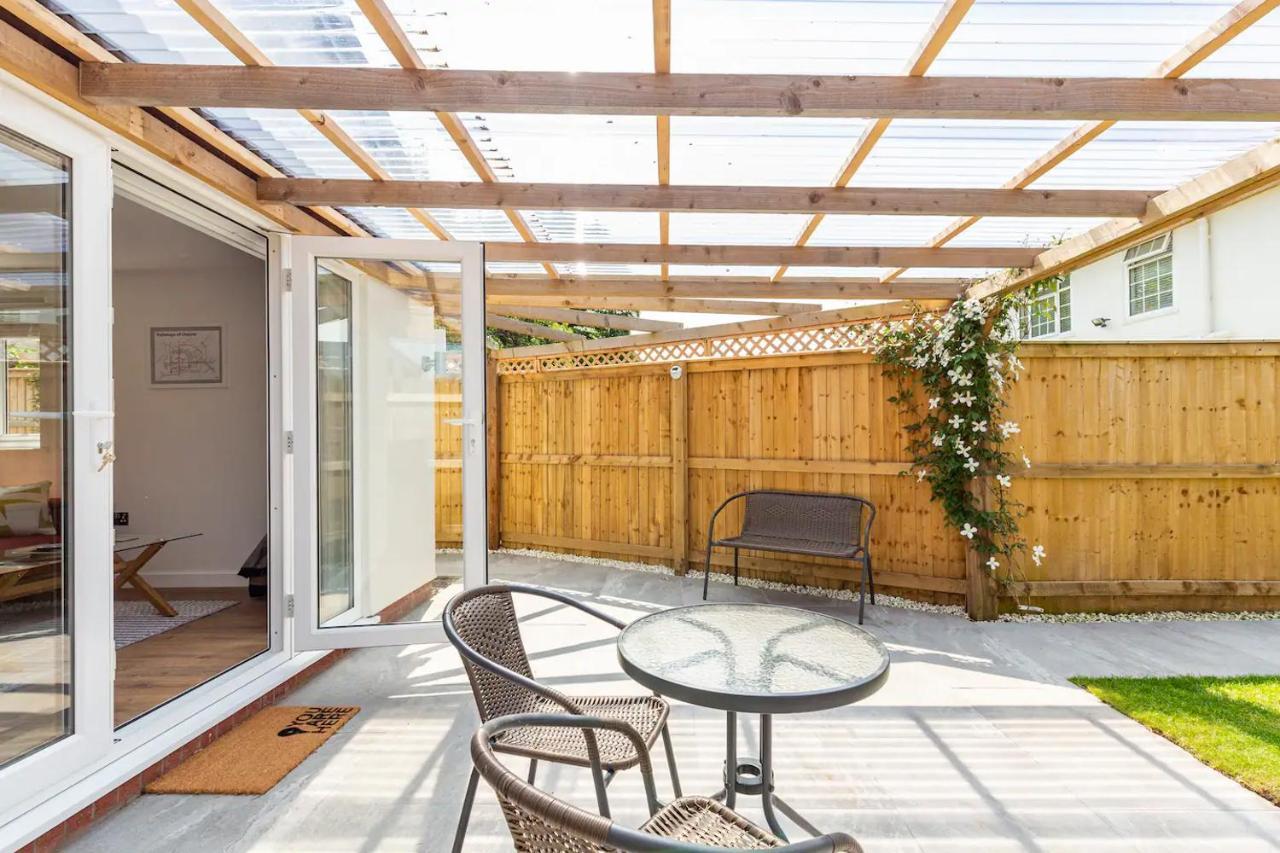 Charming Chester Studio With Private Garden & Free Parking Exterior foto